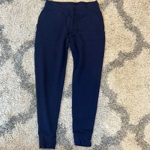 Navy vineyard vines sweatpants